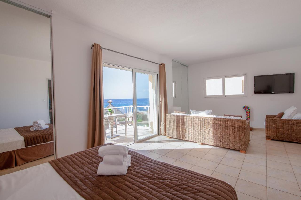 Hotel Lilium Maris Тидзано Екстериор снимка